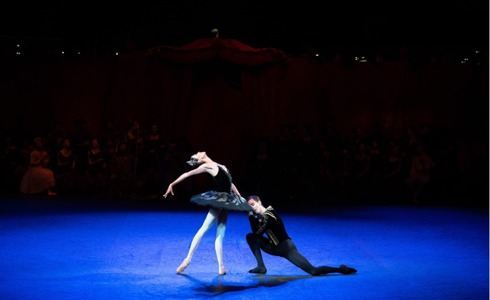 English National Ballet’s Swan Lake in-the-round to be broadcast by the BBC on Christmas Day