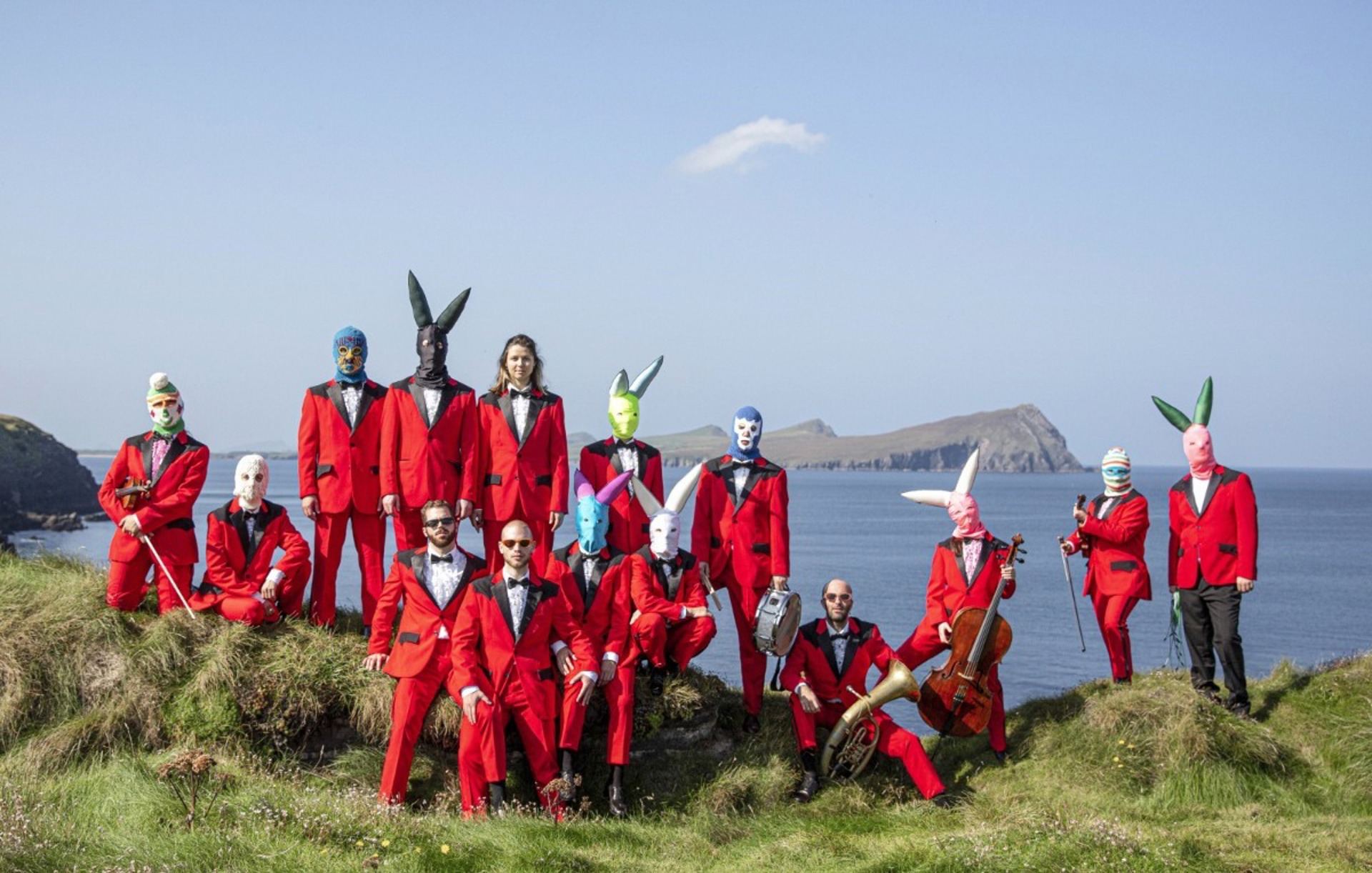 Nobodaddy musicians and dancers at Teaċ Daṁsa, An Ghlaise Beag, Ballydavid Co Kerry. Photo Fiona Morgan 