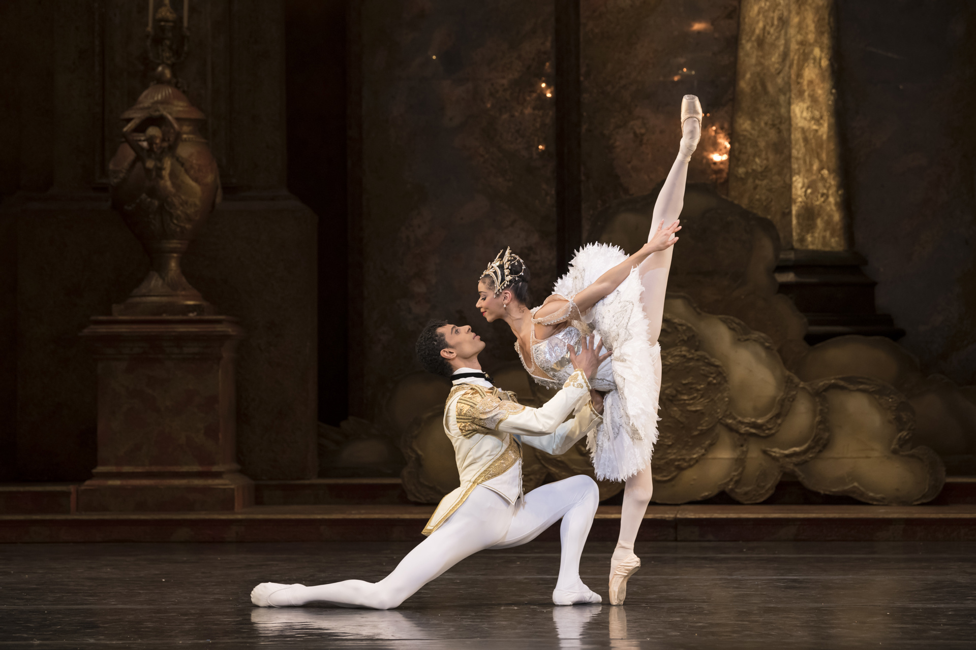 Céline Gittens as Princess Aurora and Tyrone Singleton as Prince Florimund. Photo Bill Cooper.